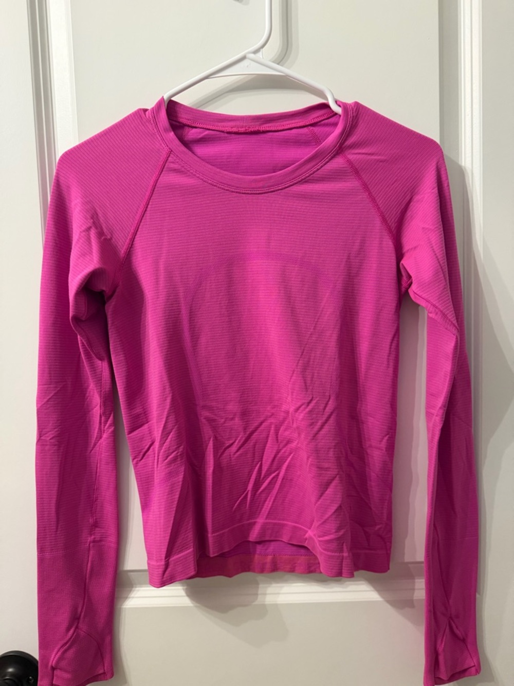 LULULEMON Swiftly Tech Long Sleeve Shirt 2.0 (Waist Length) Sonic Pink Size- 4